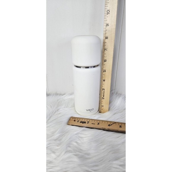 White Insulated Thermos - Picture 12 of 12